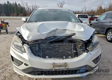 2015 Volvo Xc60 T6 R-Design Platinum z USA, uszkodzony, nr VIN YV4902RS3F2716313